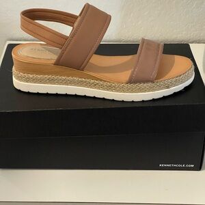Kenneth Cole NY, Women’s Jules platform simple espadrille sandals, size 8.5 M